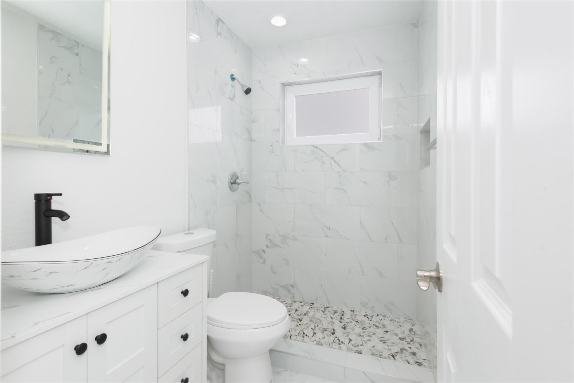 Acres Lake Estates 54-1 B - Residential Lease