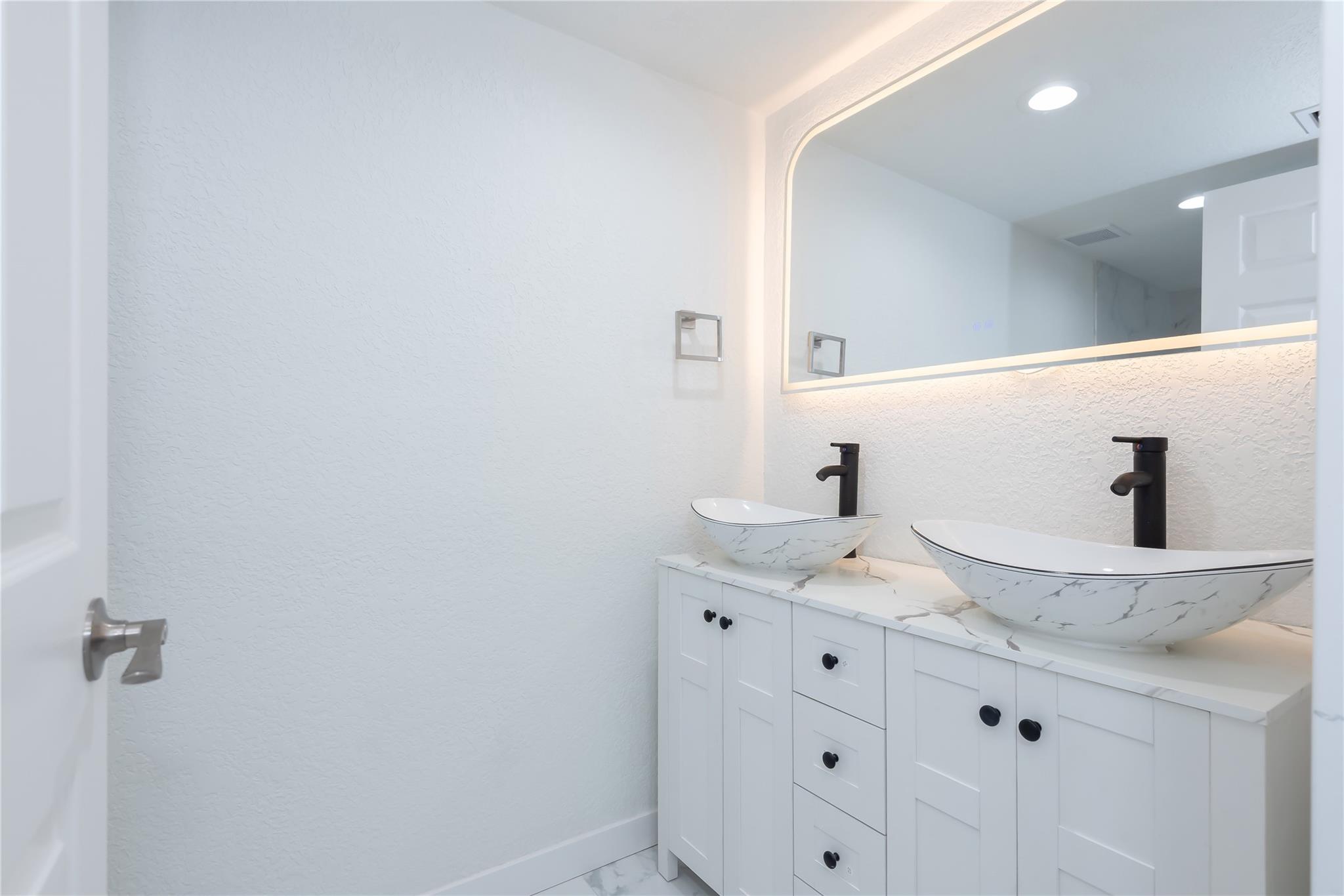 Acres Lake Estates 54-1 B - Residential Lease