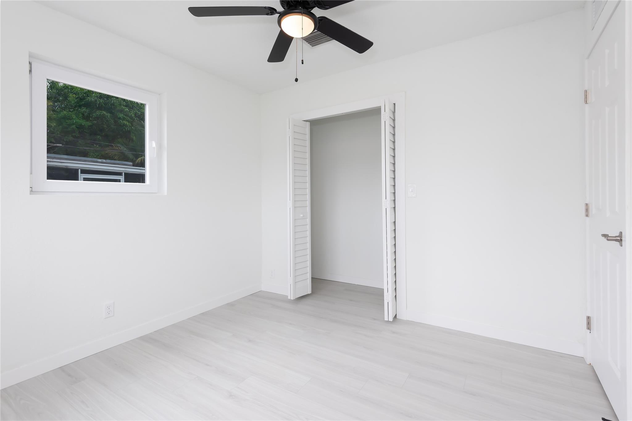 Acres Lake Estates 54-1 B - Residential Lease