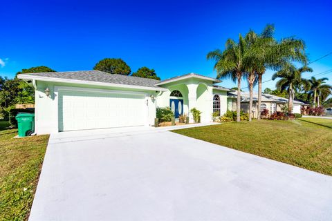 A home in Port St Lucie