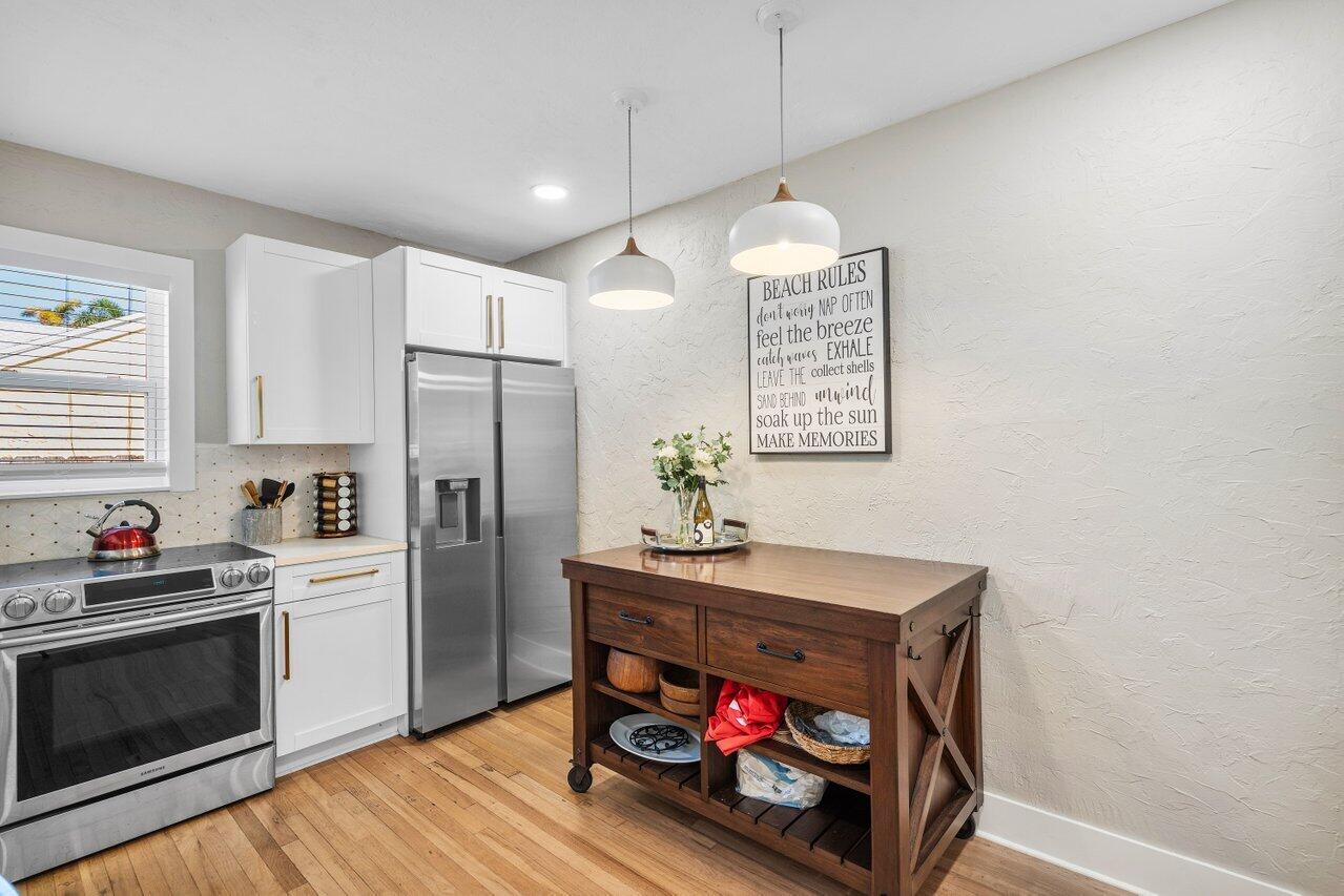 LAKE WORTH TOWN OF - Residential