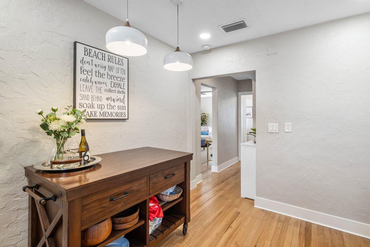 LAKE WORTH TOWN OF - Residential