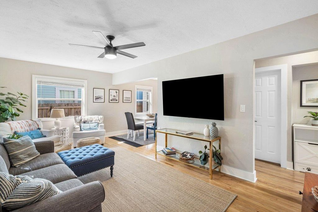 Photo of 215 S Palmway, Lake Worth Beach, FL 33460 (MLS # B26003867)