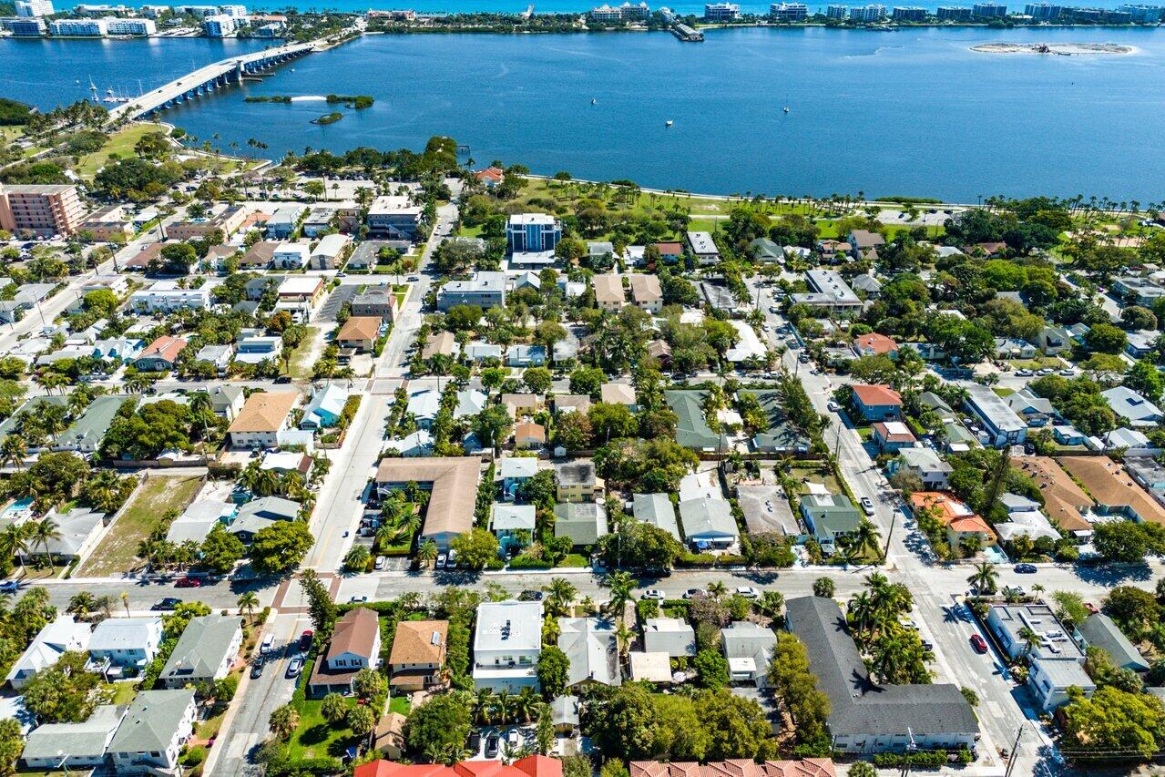 LAKE WORTH TOWN OF - Residential