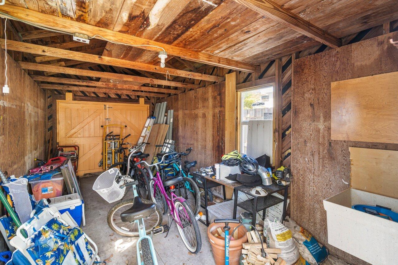 LAKE WORTH TOWN OF - Residential