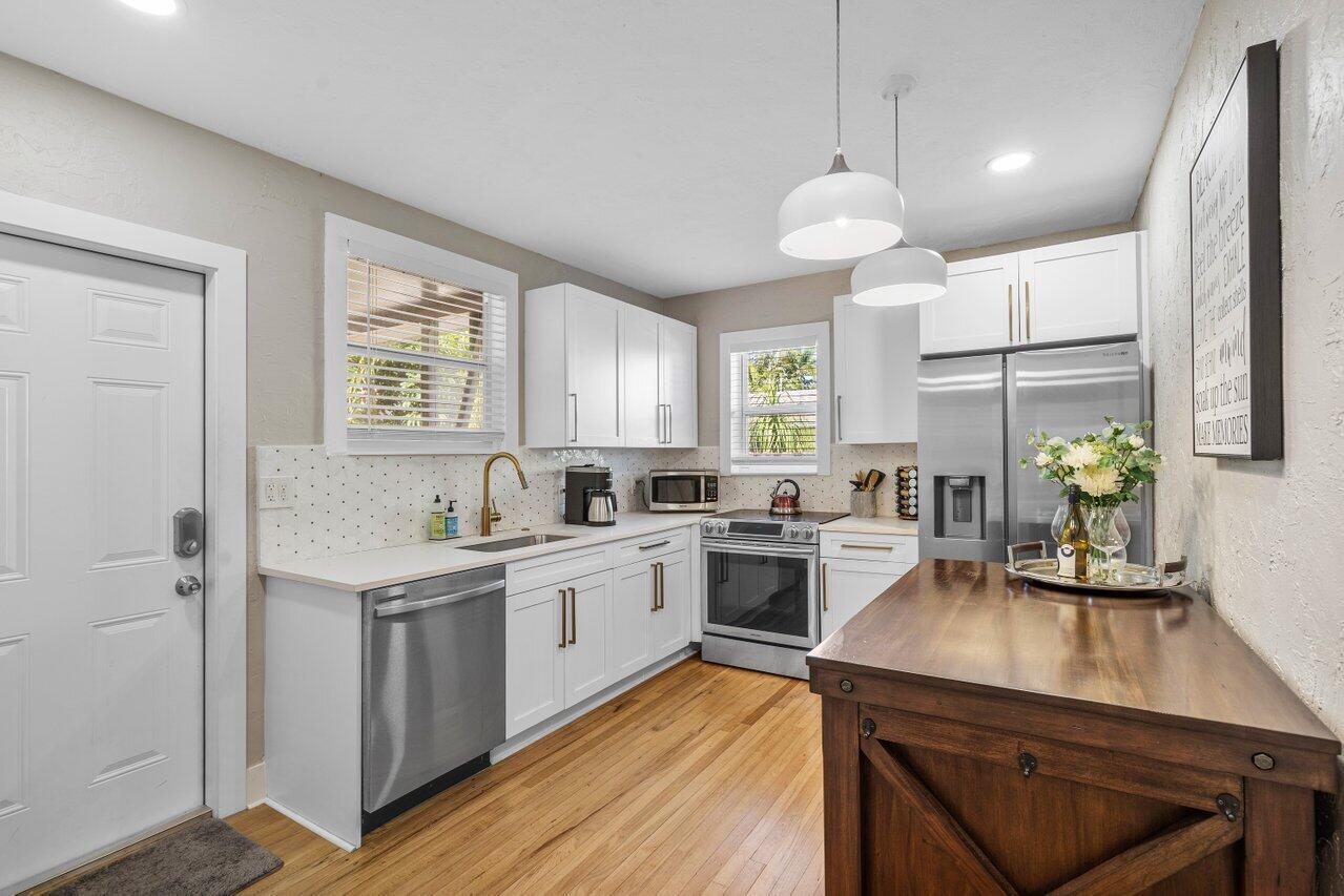 LAKE WORTH TOWN OF - Residential