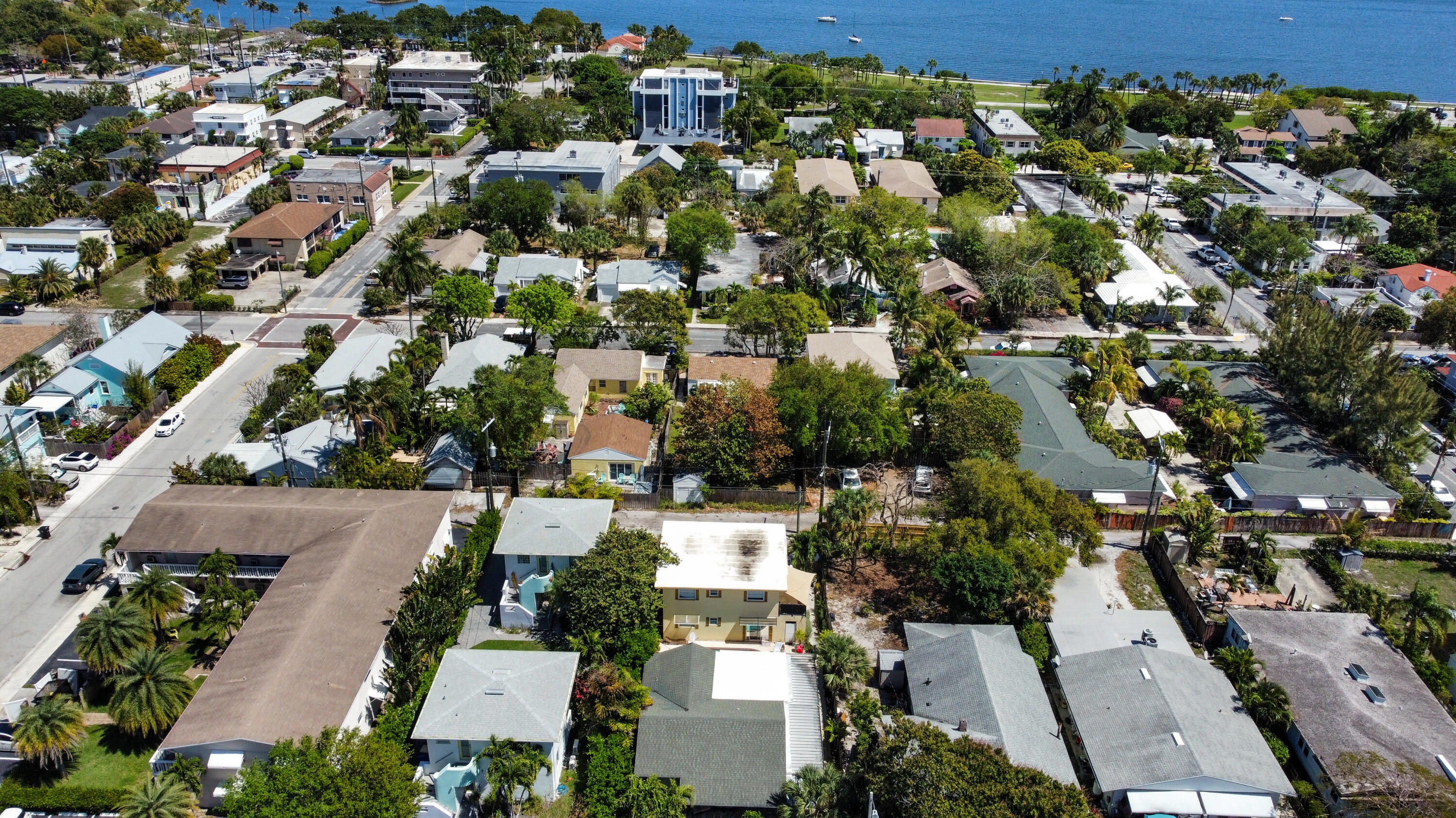LAKE WORTH TOWN OF - Residential
