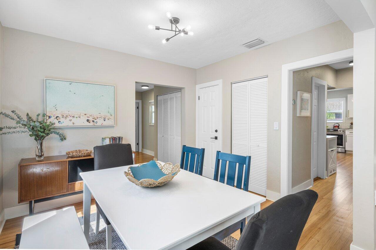 LAKE WORTH TOWN OF - Residential