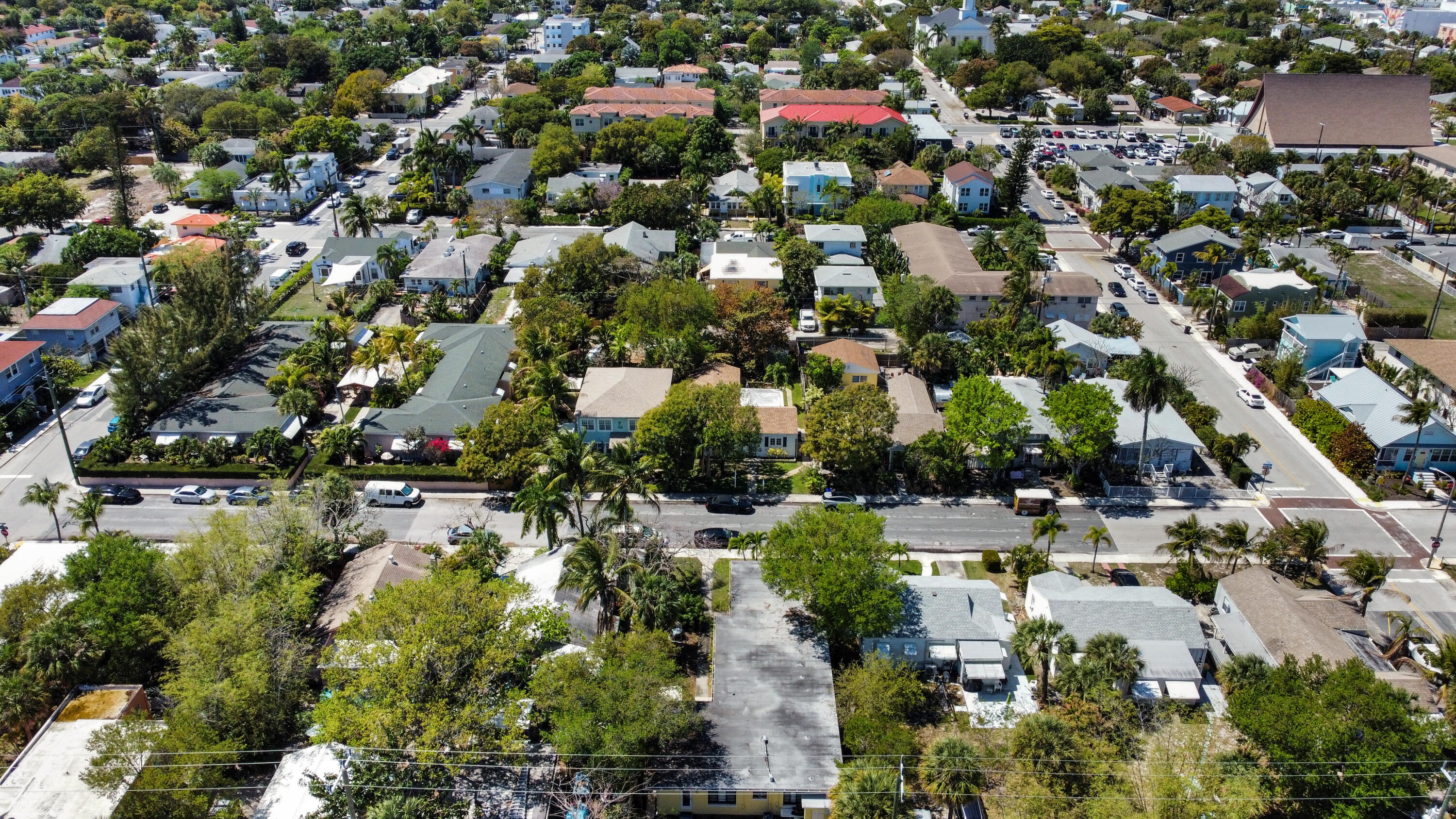 LAKE WORTH TOWN OF - Residential