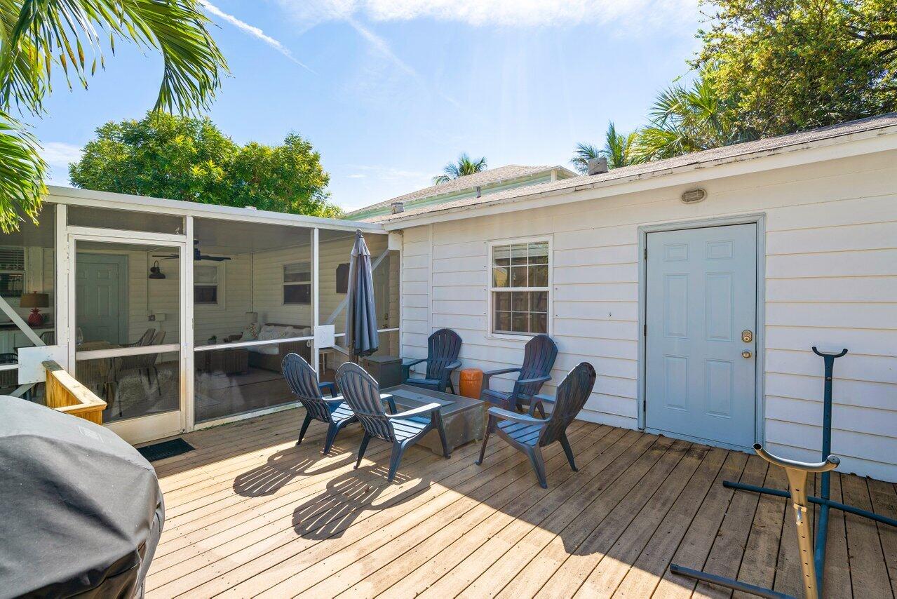 LAKE WORTH TOWN OF - Residential