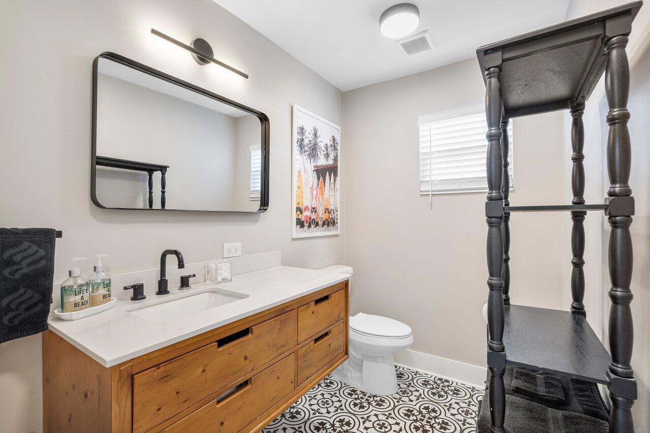 LAKE WORTH TOWN OF - Residential