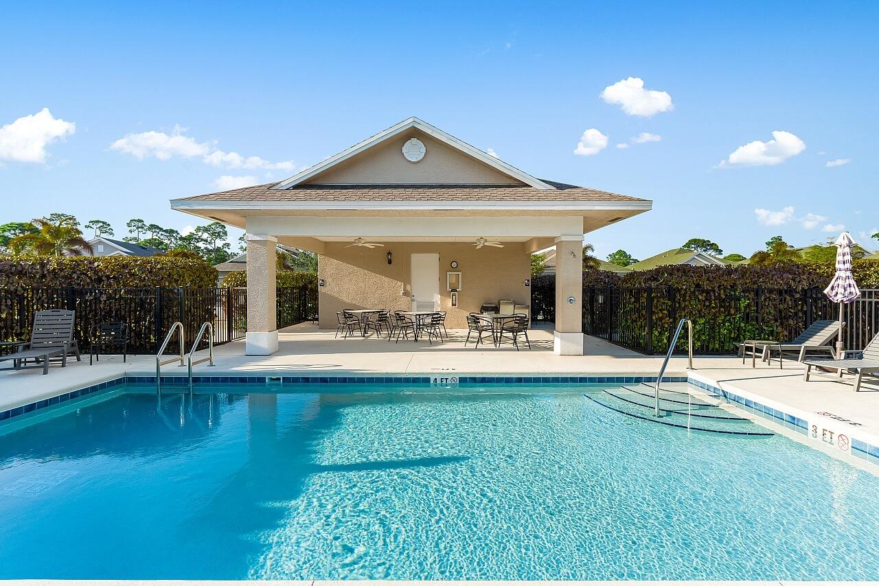 111 Sandcrest Circle