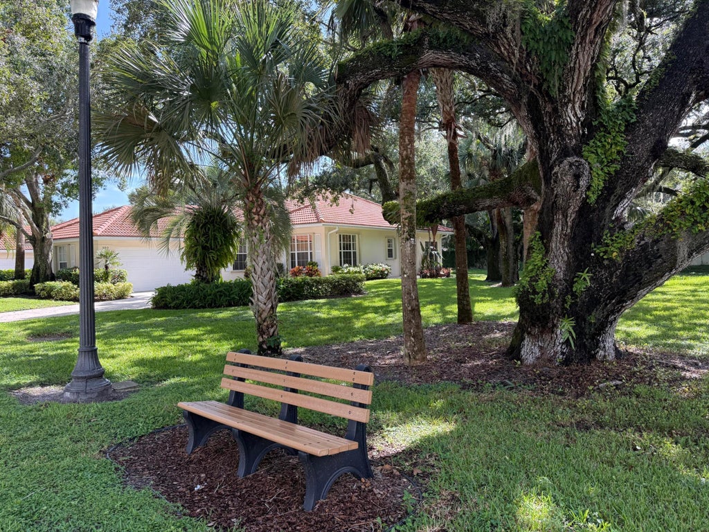Photo of 323 Kelsey Park Circle, Palm Beach Gardens, FL 33410 (MLS # B26082895)