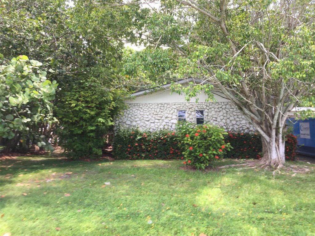 Photo of 2325 SE West Street, Port Saint Lucie, FL 34984 (MLS # F10455823)