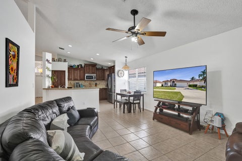 Tiny photo for 7572 Parkside Lane, Margate, FL 33063 (MLS # B26069391)