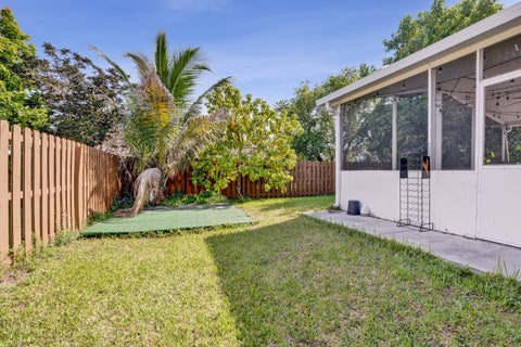 Tiny photo for 7572 Parkside Lane, Margate, FL 33063 (MLS # B26069391)