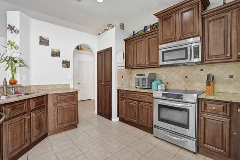 Tiny photo for 7572 Parkside Lane, Margate, FL 33063 (MLS # B26069391)