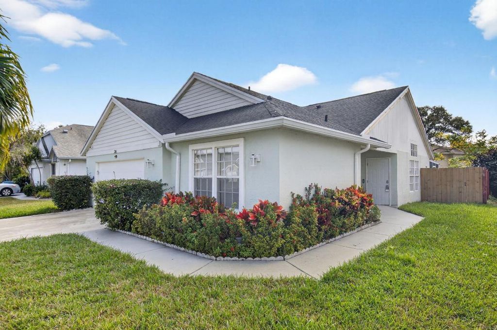 Photo of 24 Misty Meadow Drive, Boynton Beach, FL 33436 (MLS # R11155986)