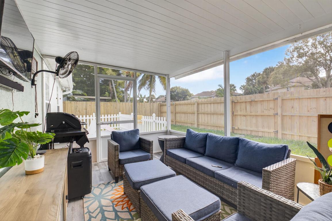 LAKESHORE AT THE MEADOWS - Residential