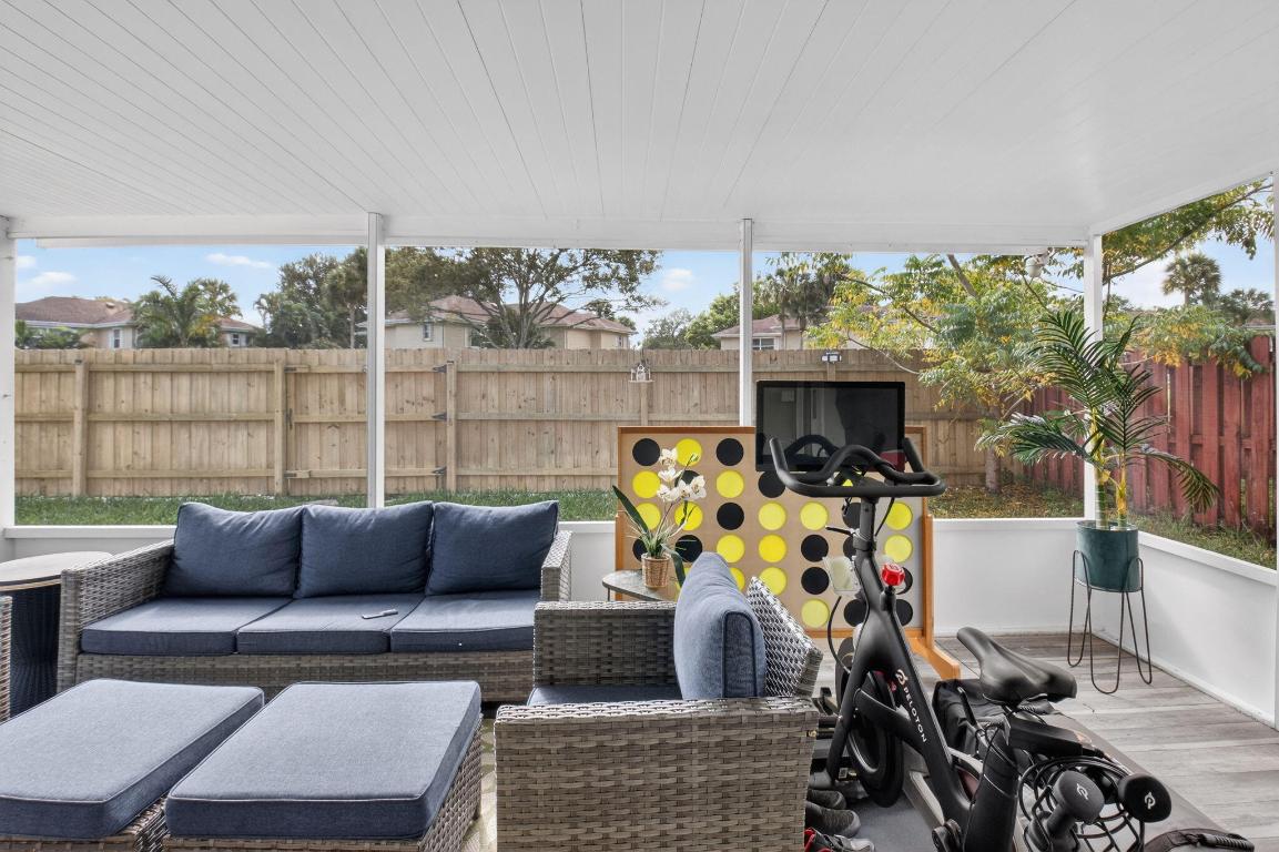 LAKESHORE AT THE MEADOWS - Residential