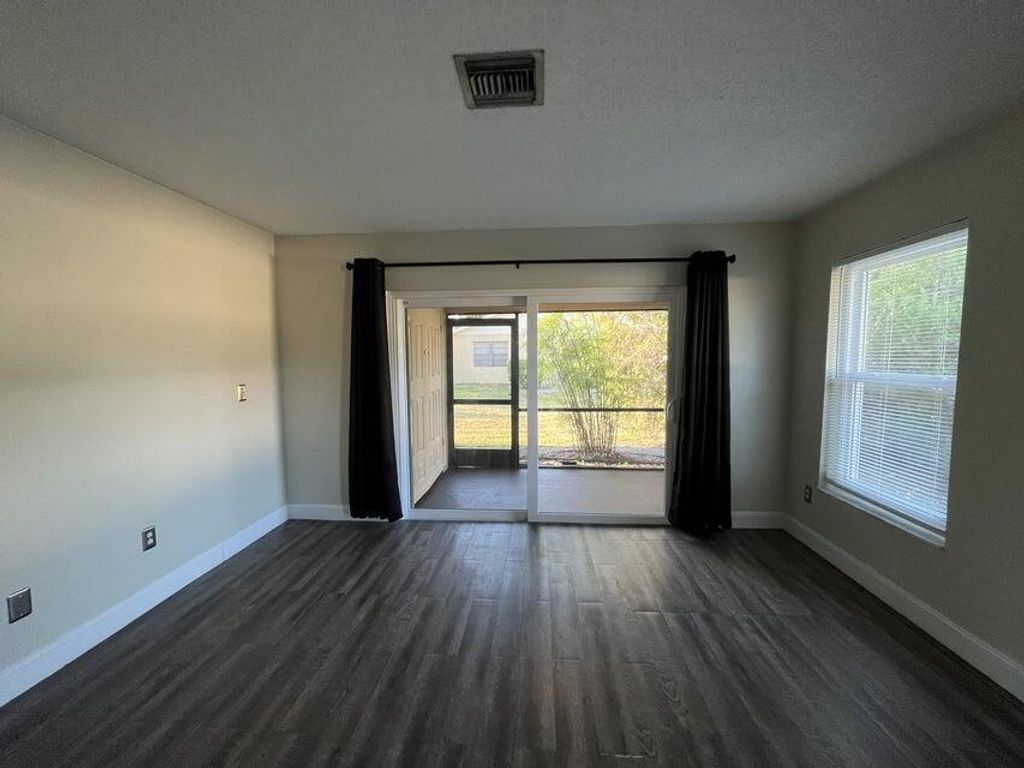 Photo of 223 SE 1st Circle, Boynton Beach, FL 33435 (MLS # R11017686)