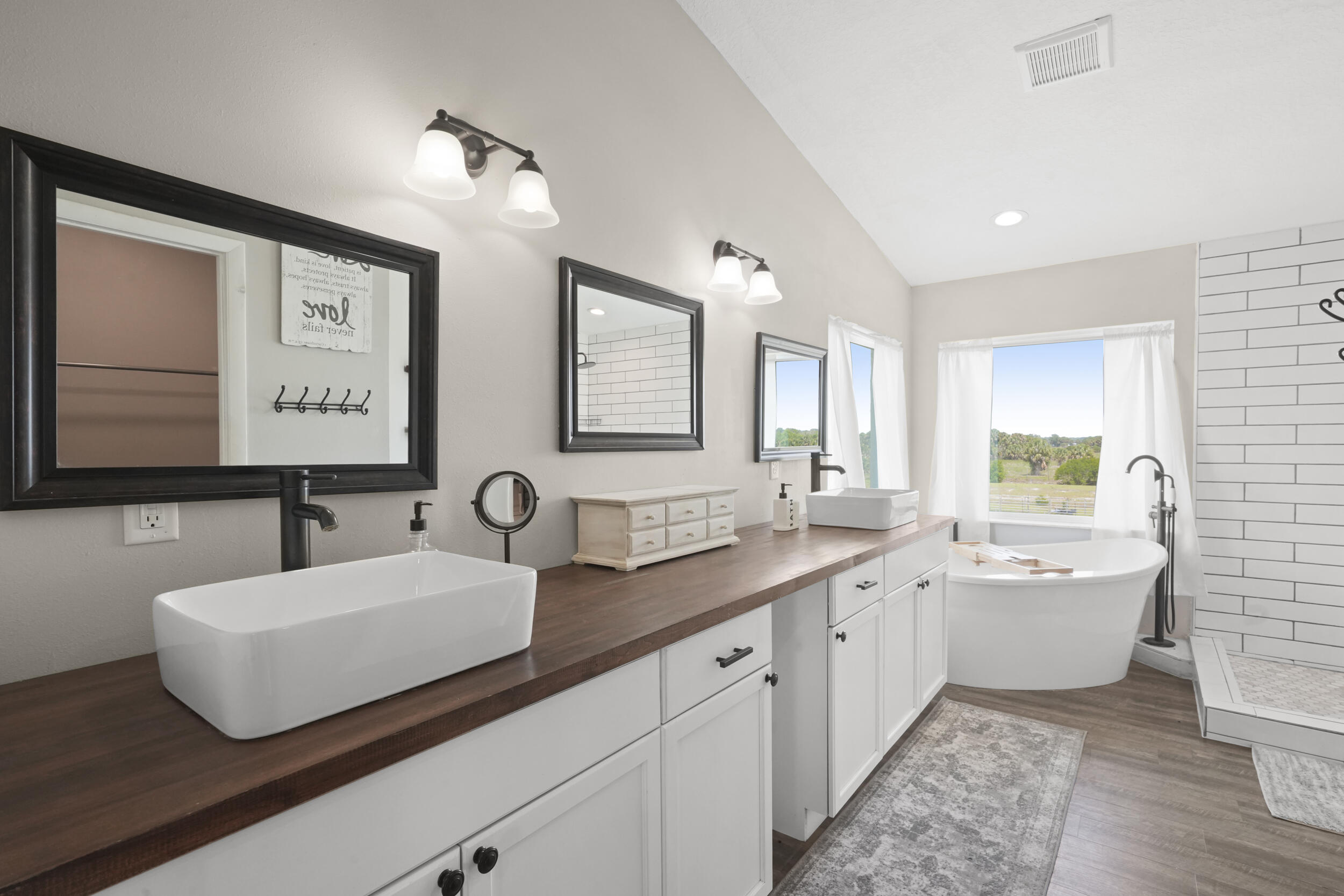 SHERMAN WOOD RANCHES - Residential