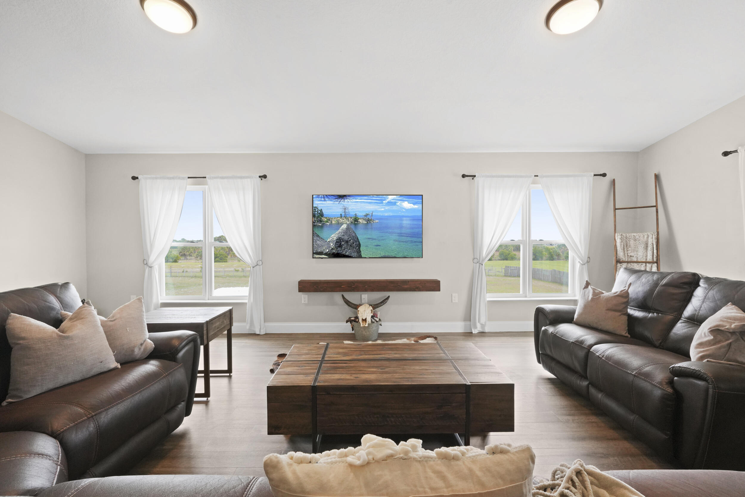 SHERMAN WOOD RANCHES - Residential