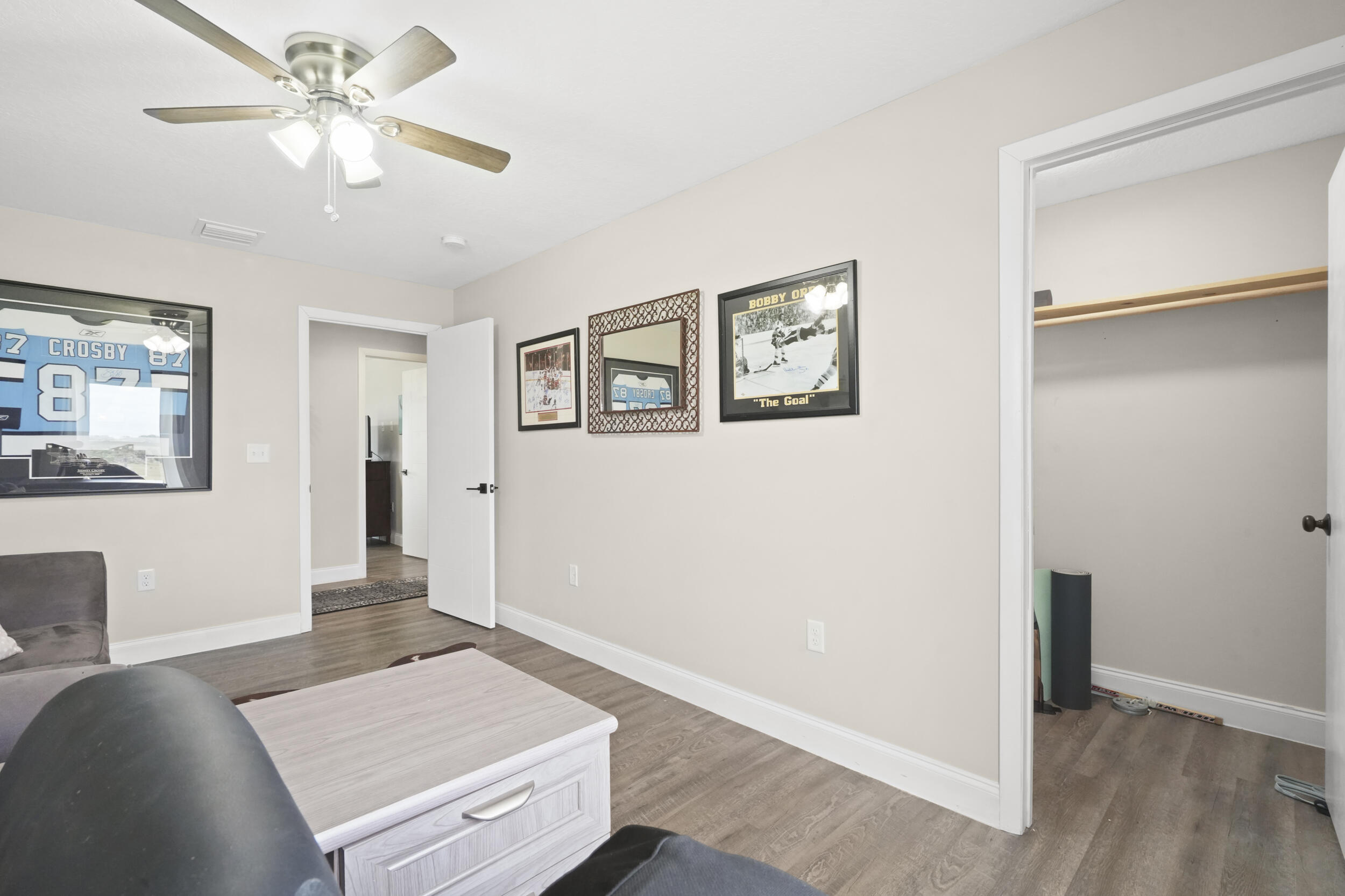 SHERMAN WOOD RANCHES - Residential