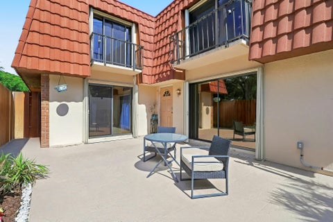 Tiny photo for 3105 Spanish Wells Drive #8-B, Delray Beach, FL 33445 (MLS # B26087513)