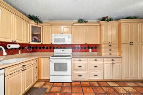 Tiny photo for 3105 Spanish Wells Drive #8-B, Delray Beach, FL 33445 (MLS # B26087513)