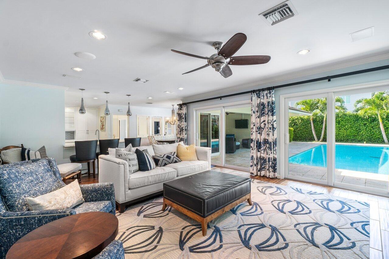 ROYAL PALM YACHT & COUNTRY CLUB - Residential