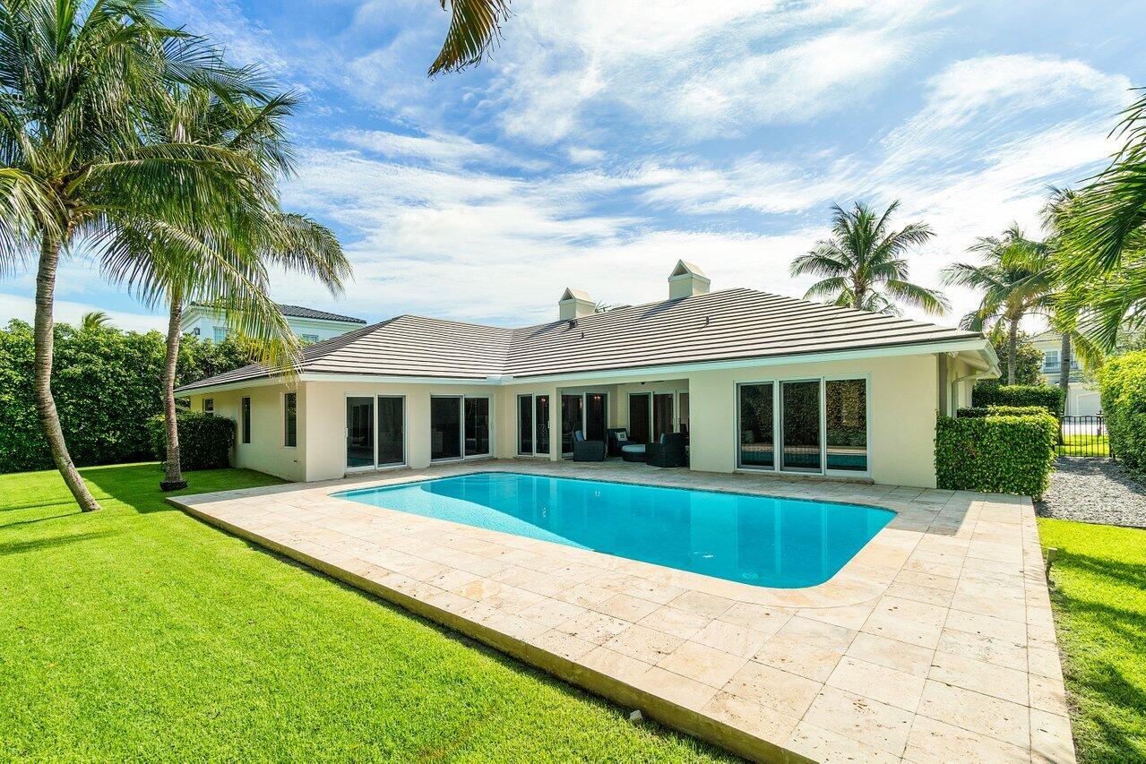 ROYAL PALM YACHT & COUNTRY CLUB - Residential