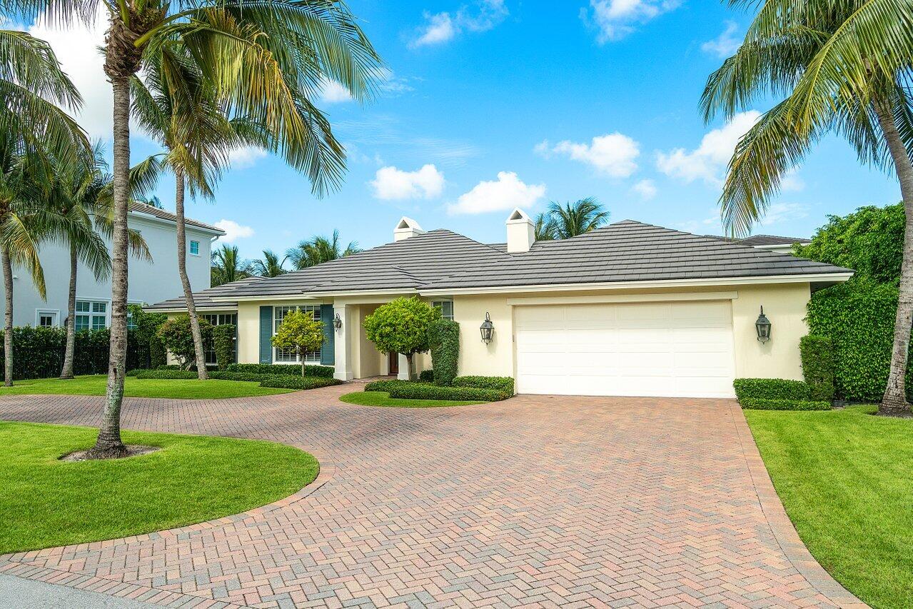 ROYAL PALM YACHT & COUNTRY CLUB - Residential