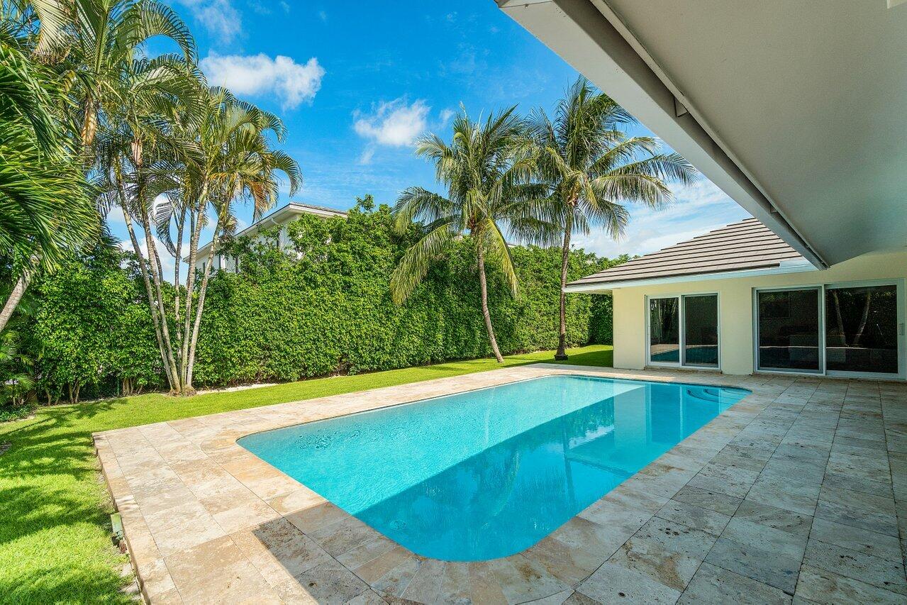 ROYAL PALM YACHT & COUNTRY CLUB - Residential