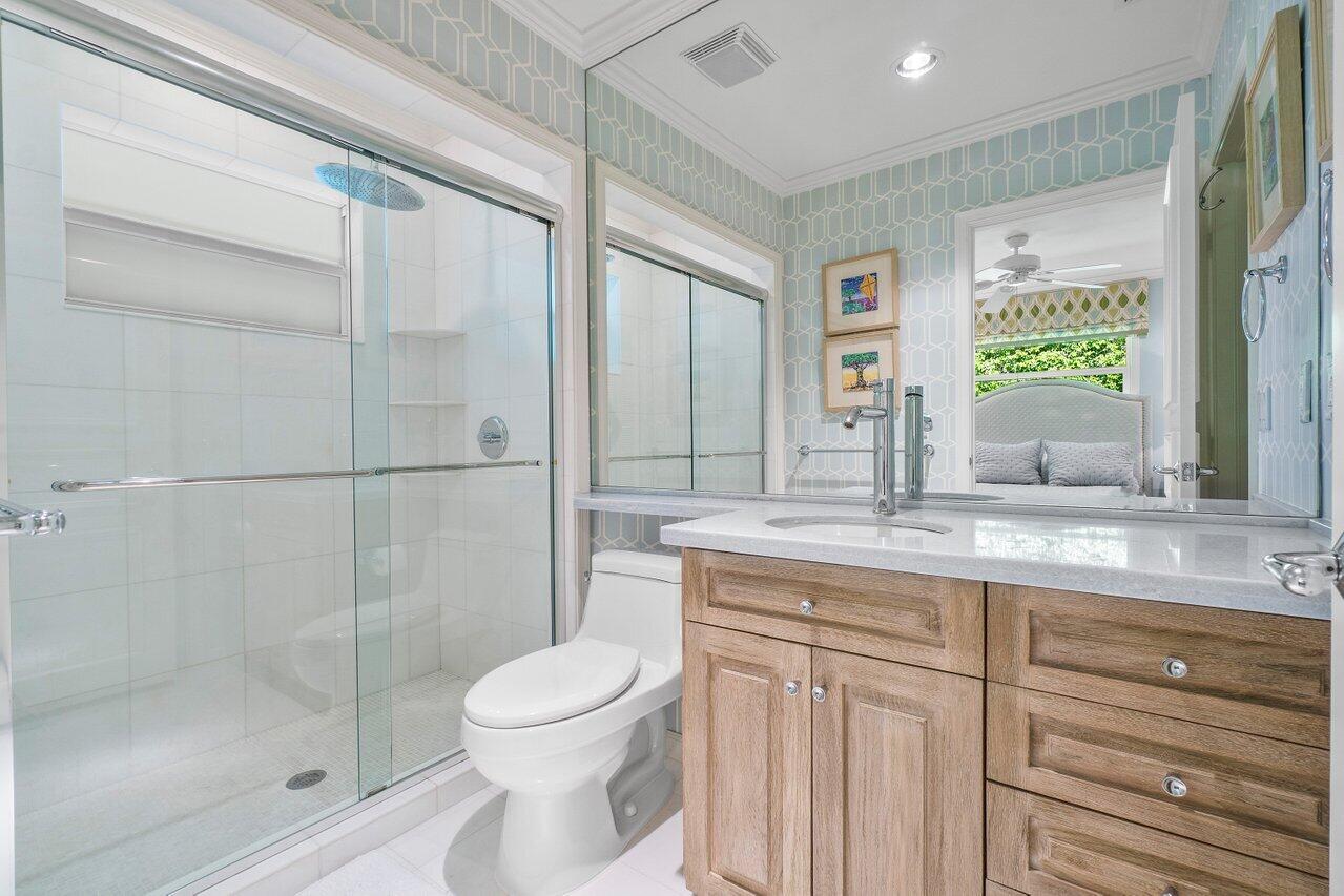 ROYAL PALM YACHT & COUNTRY CLUB - Residential