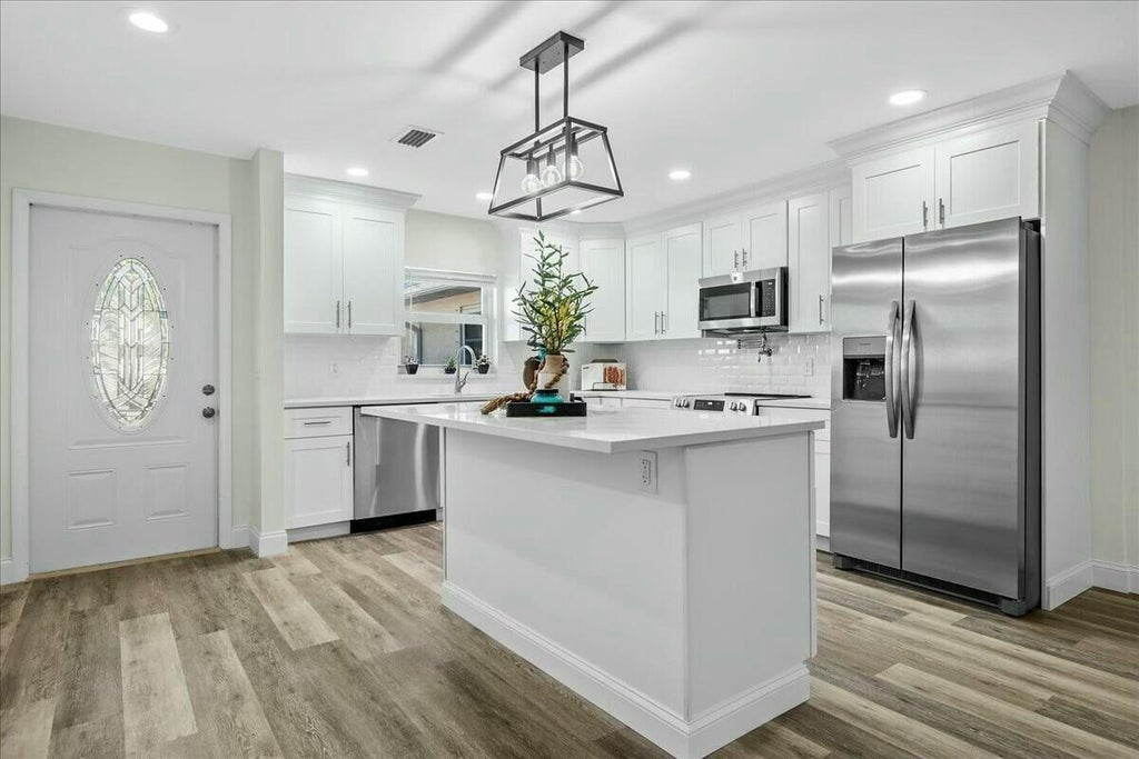 Photo of 795 Nantucket Circle, Lake Worth, FL 33467 (MLS # R11073529)