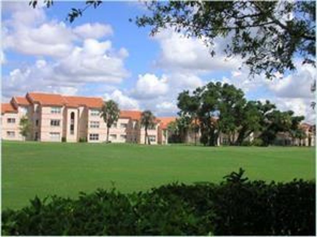 Photo of 3330 N Pinewalk Dr #1617, Margate, FL 33063 (MLS # F10327245)