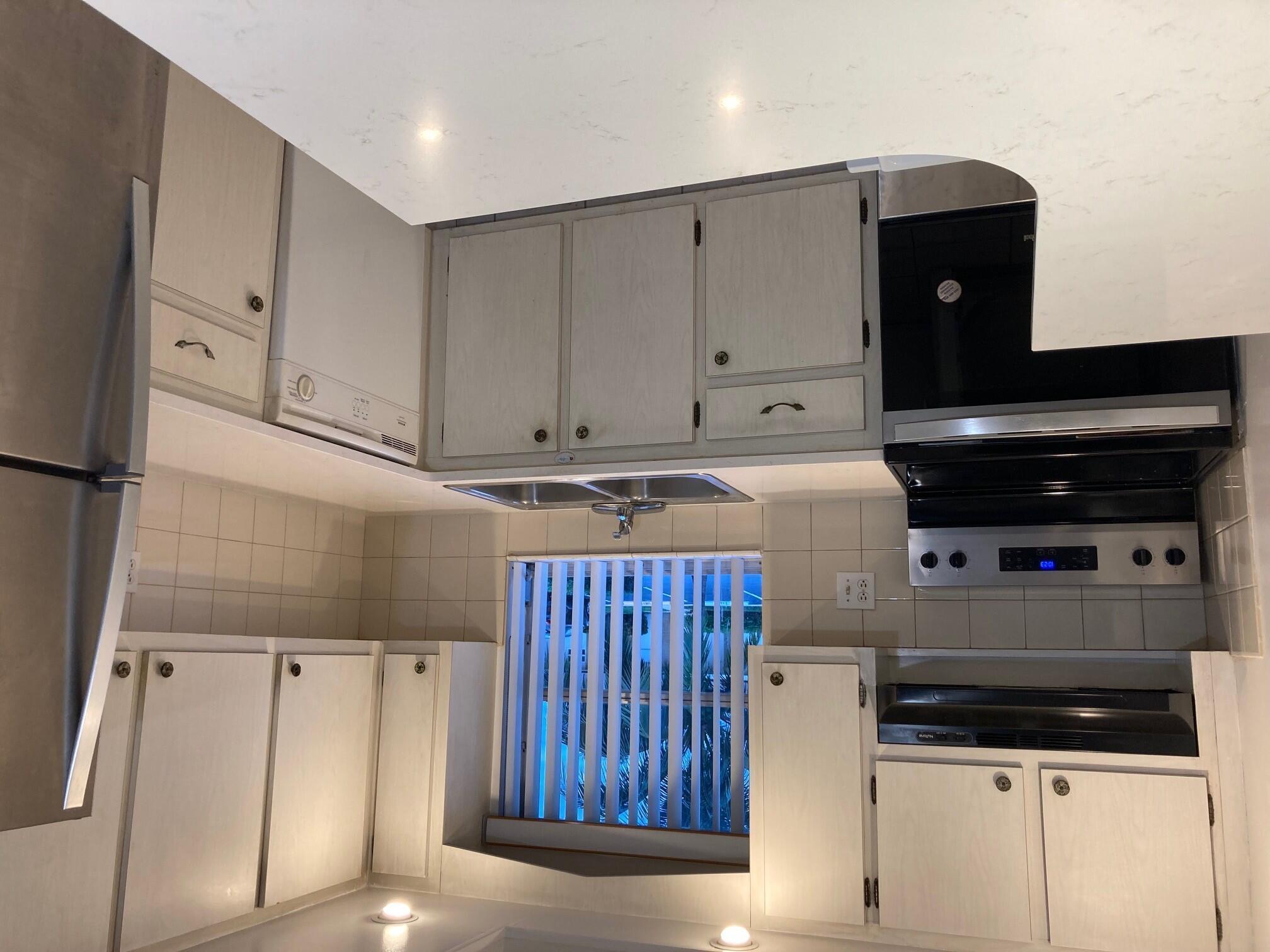 2894 Crosley Drive E J