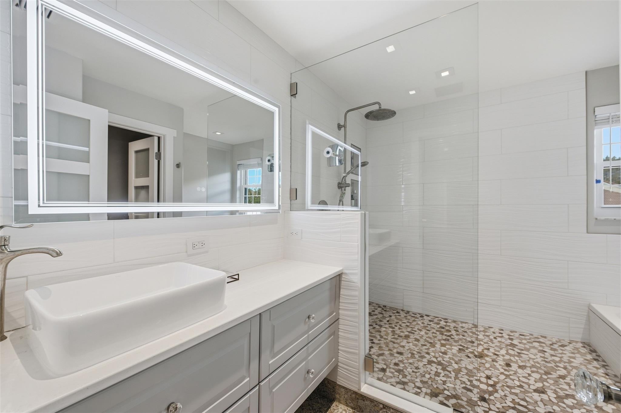 Coral Palm Village - Residential