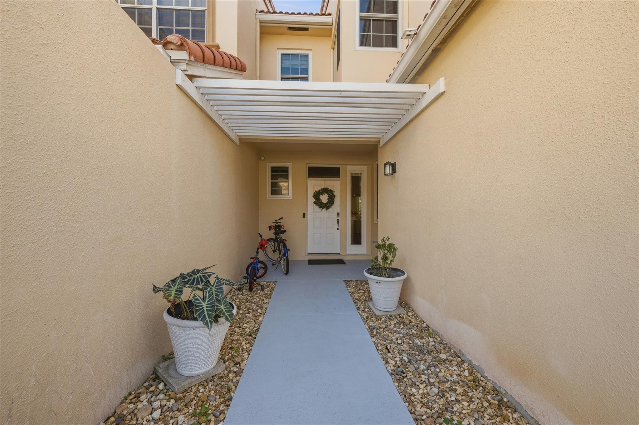 9788 Royal Palm Boulevard