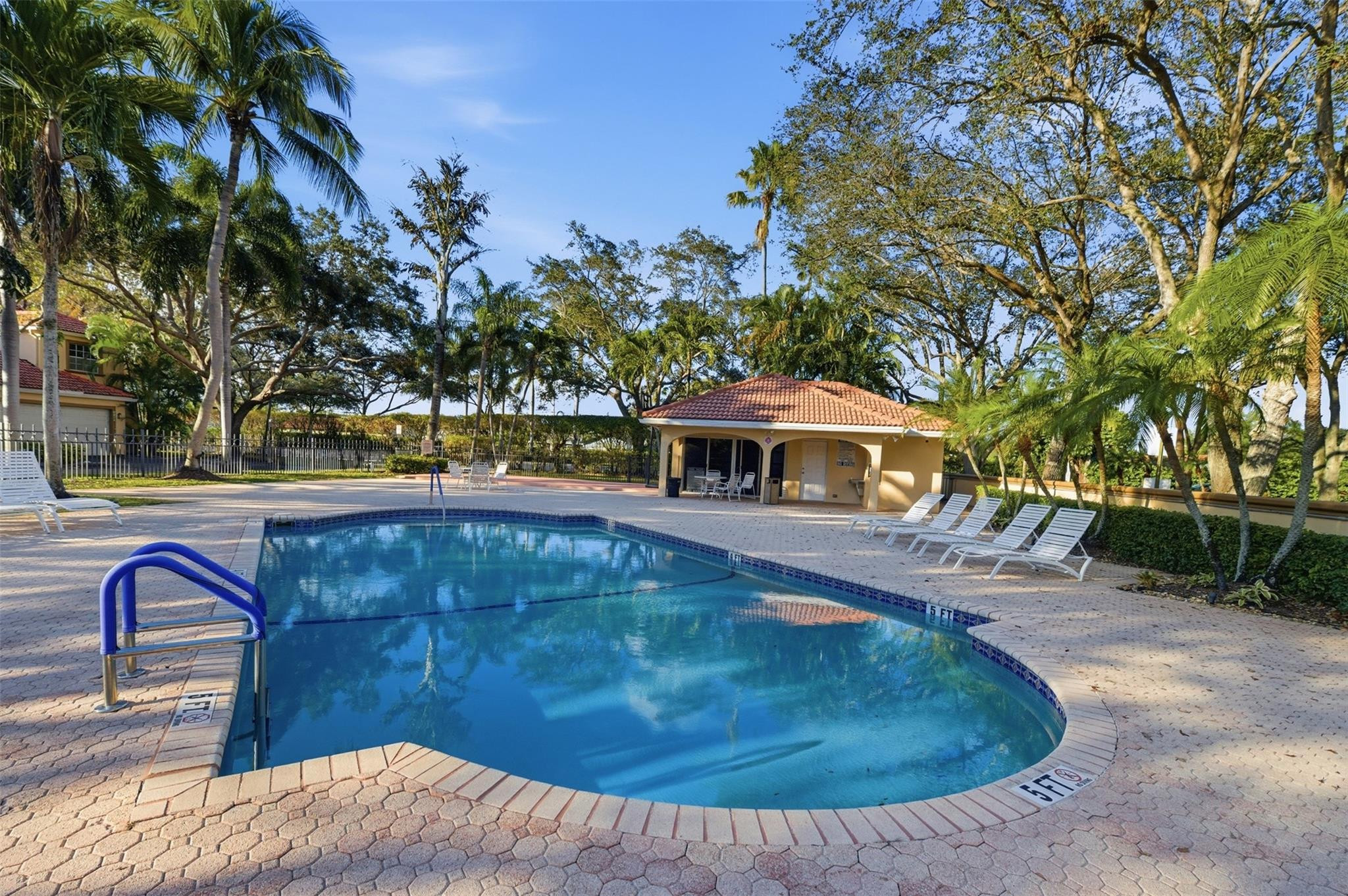 Coral Palm Village - Residential