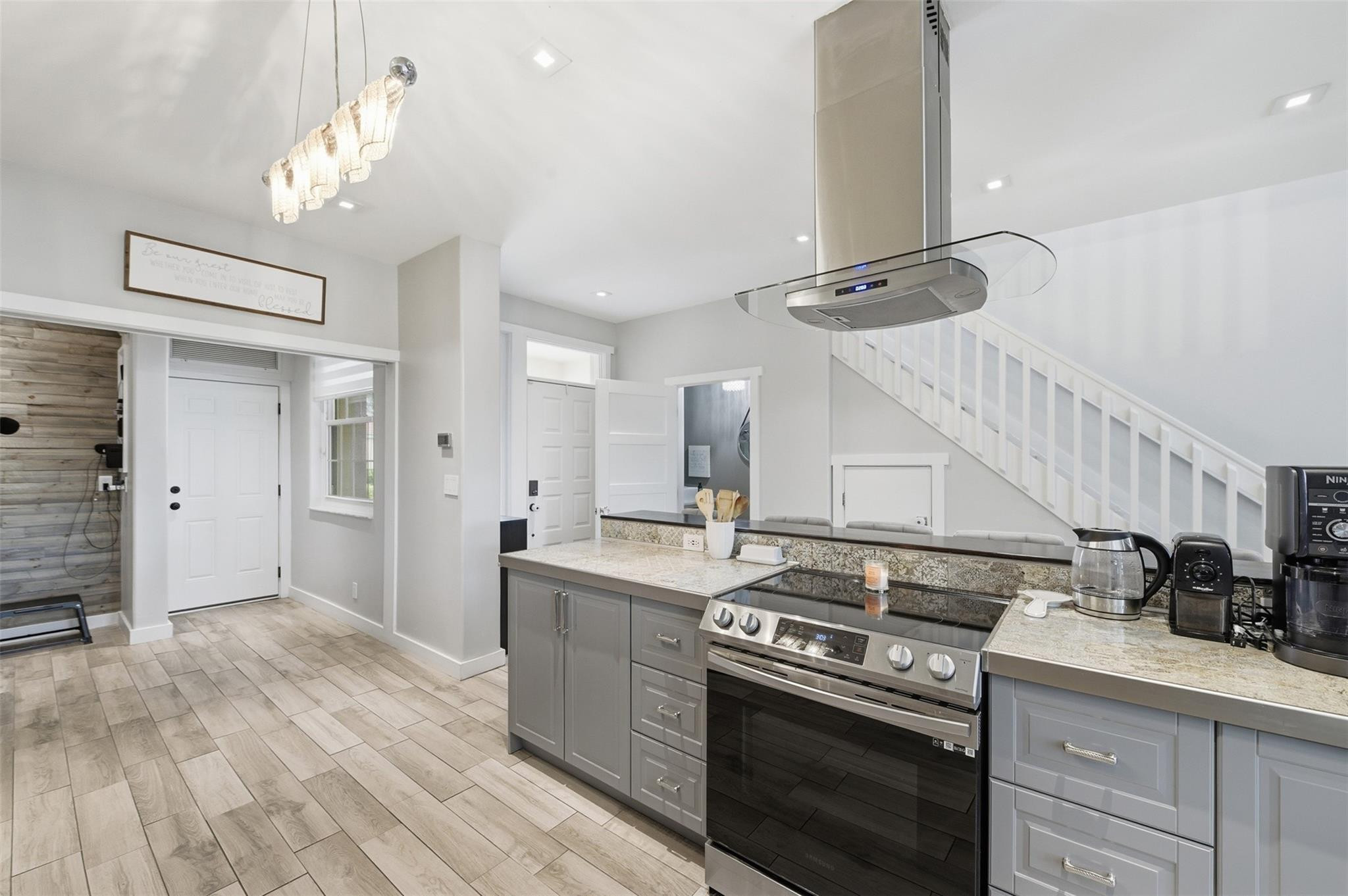 Coral Palm Village - Residential