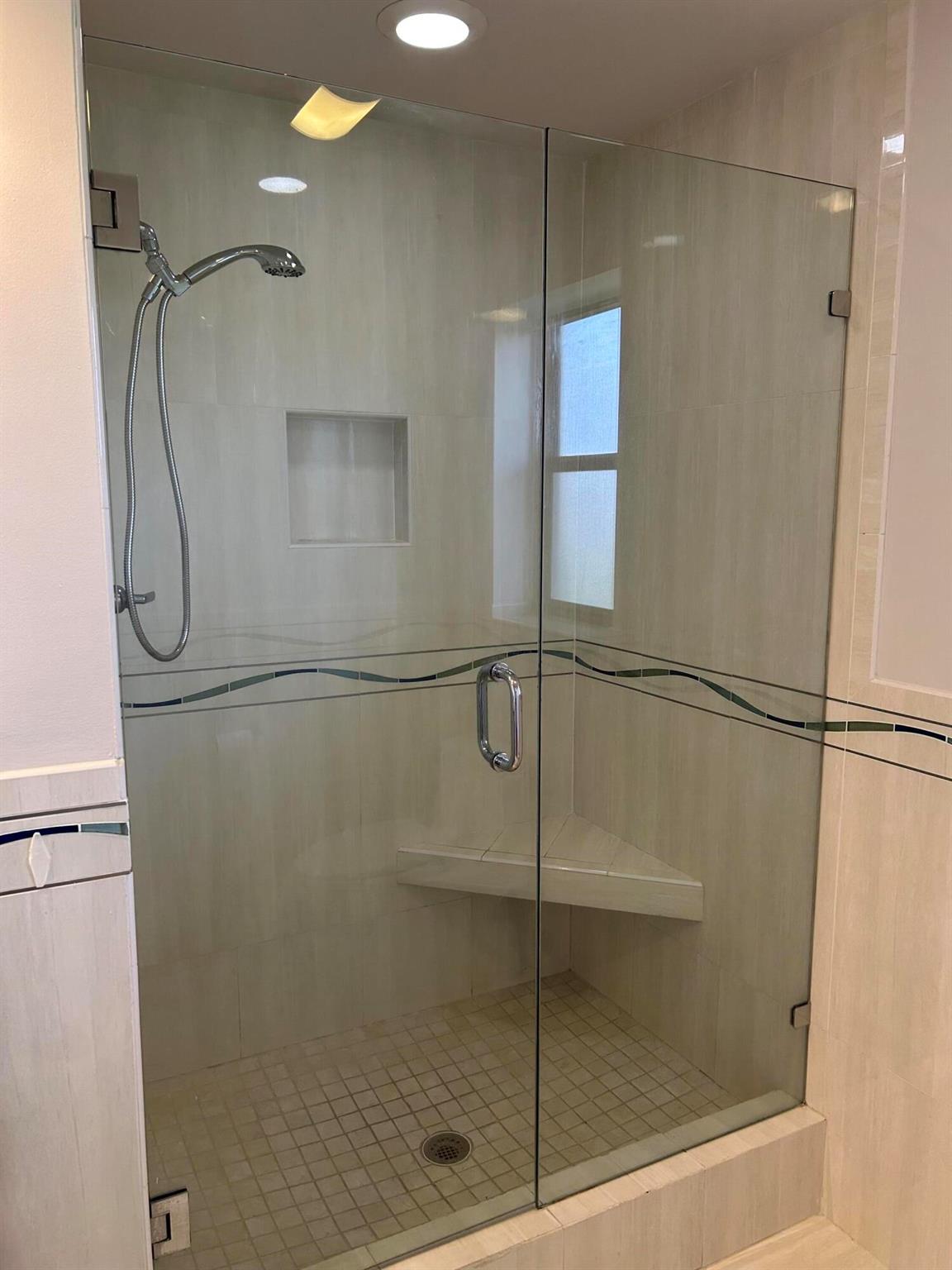 CANARY PALM CLUB - Residential Lease