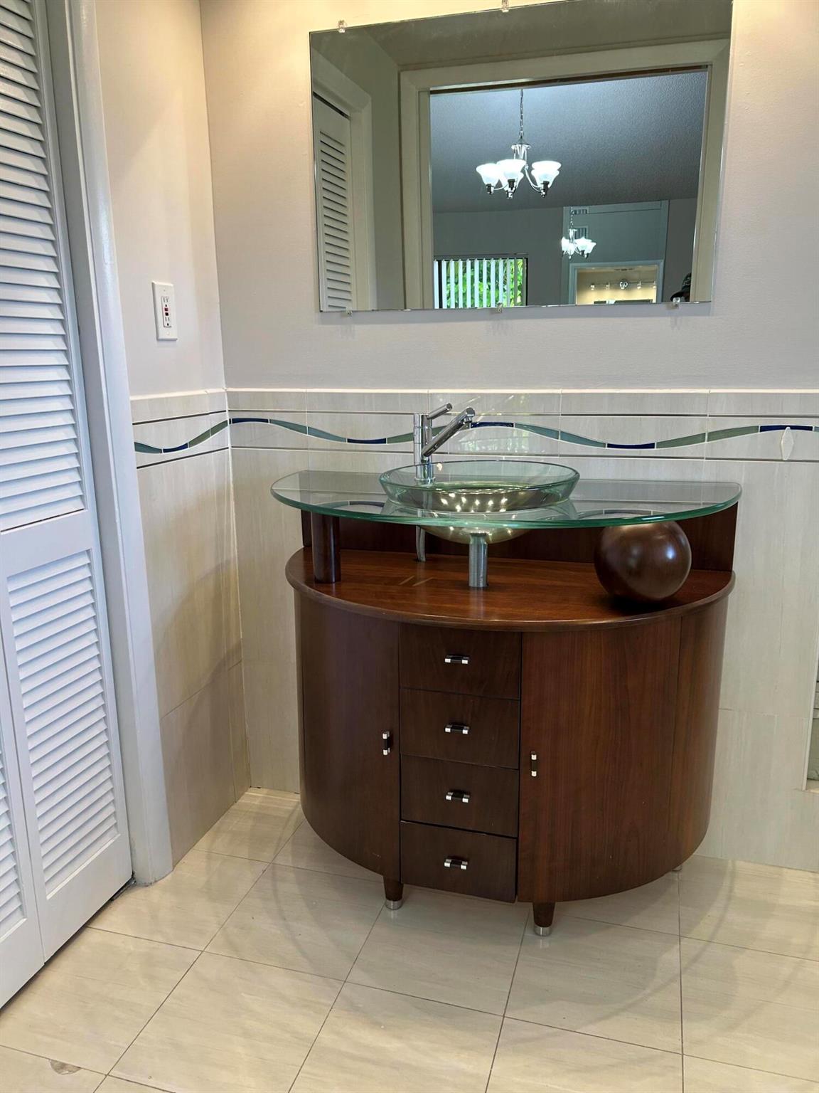 CANARY PALM CLUB - Residential Lease