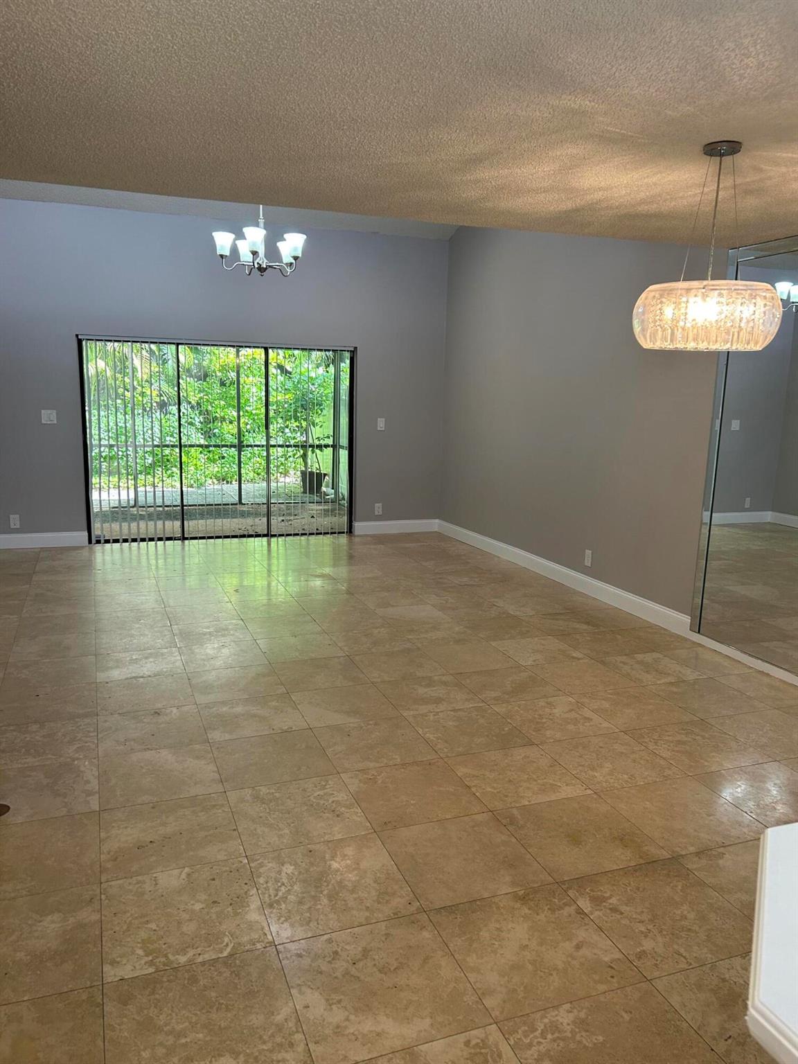 6668 Canary Palm Circle 11