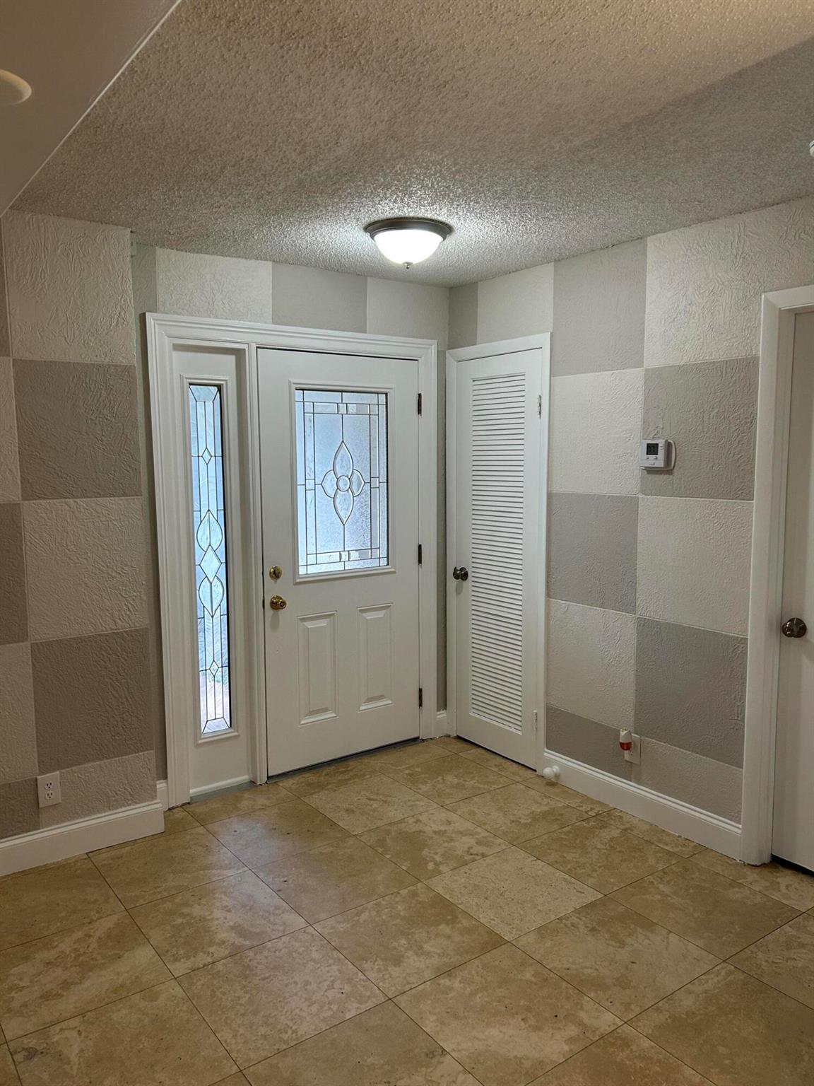 CANARY PALM CLUB - Residential Lease