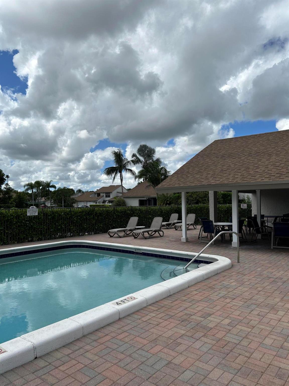 CANARY PALM CLUB - Residential Lease