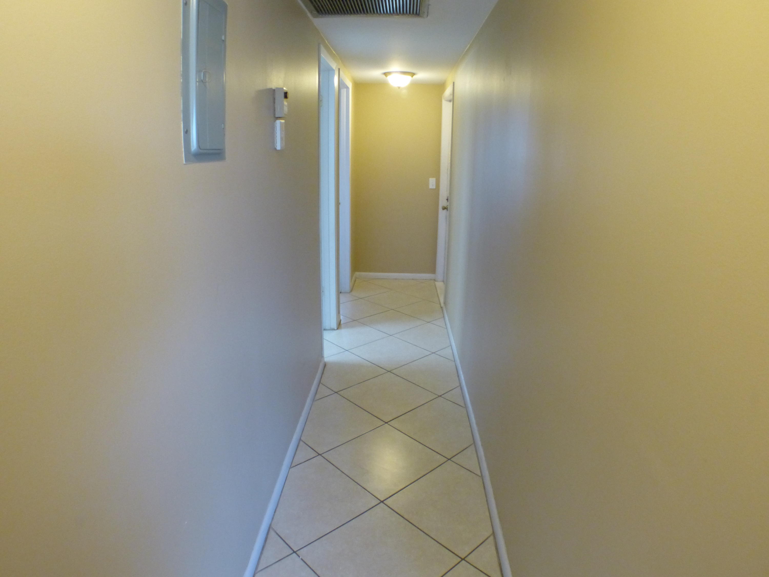 FANSHAW AT CENTURY VILLAGE CONDO - Residential