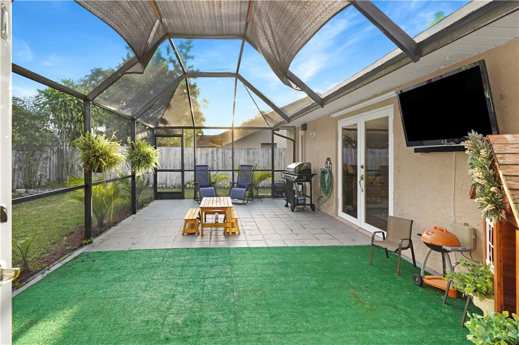 Riverglen East 120-44 B - Residential