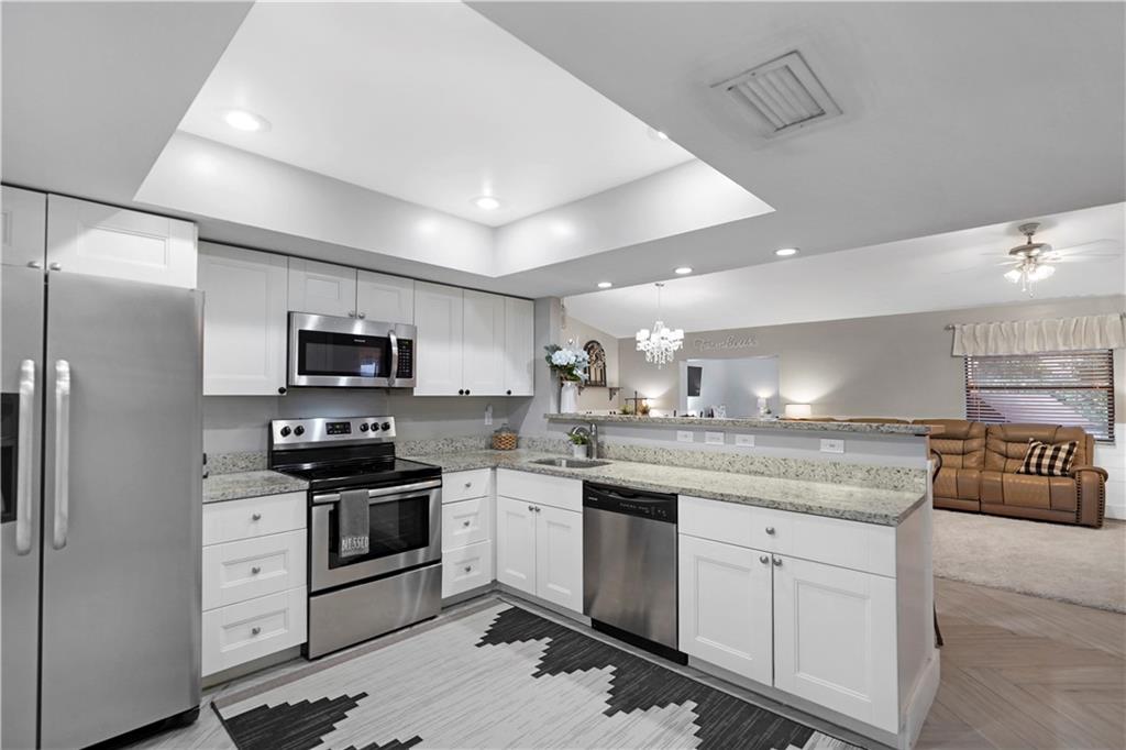 Riverglen East 120-44 B - Residential